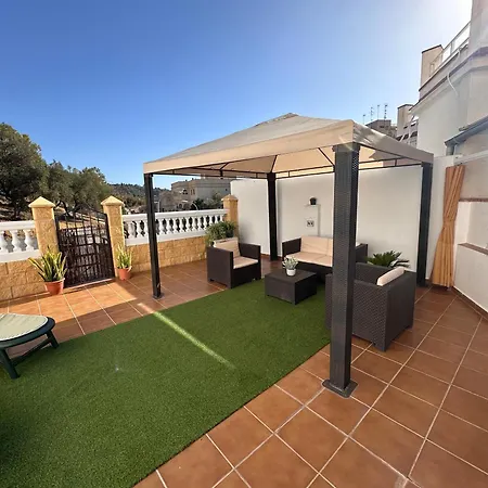 The House In Toquero Solarium Views To The Alcazaba Hébergement de vacances *